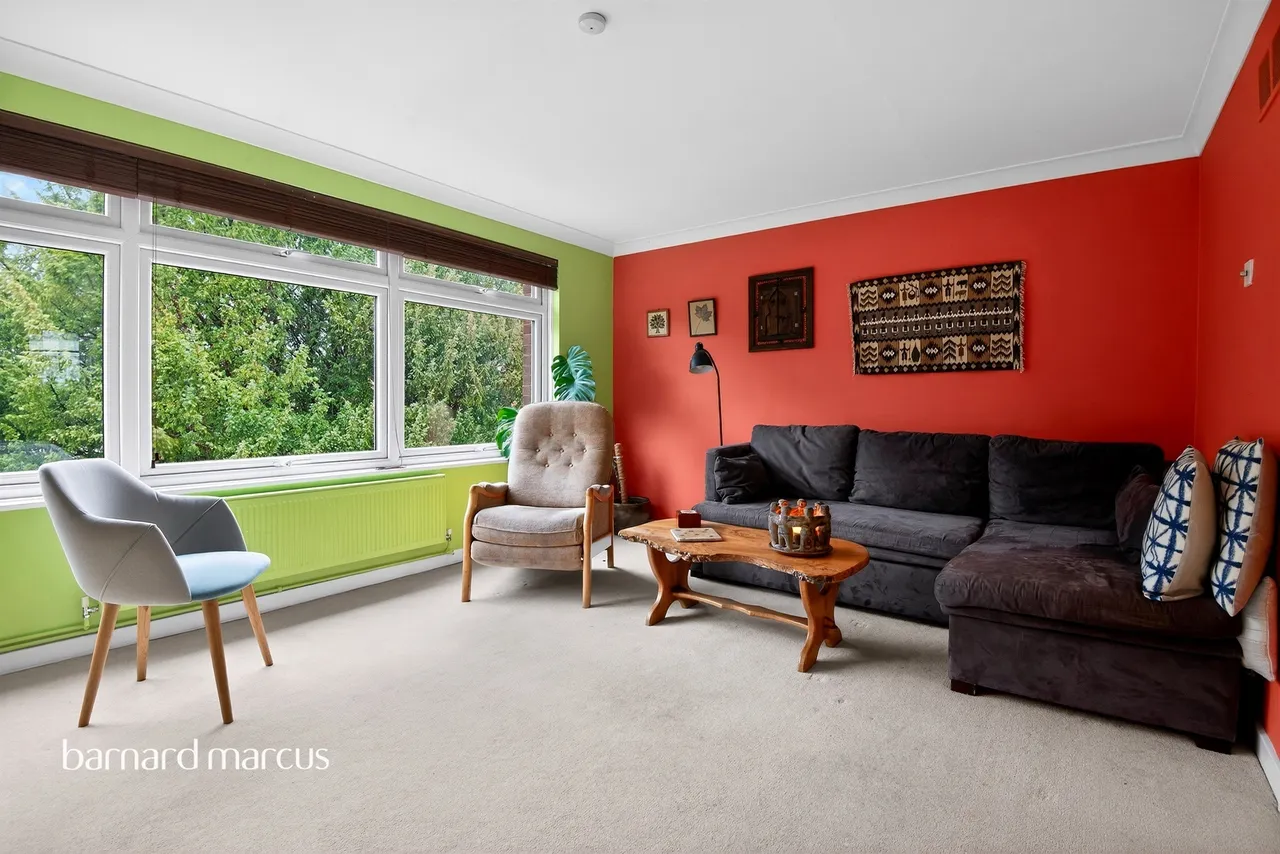 Downs Hill Road, Epsom, KT18, photo 2