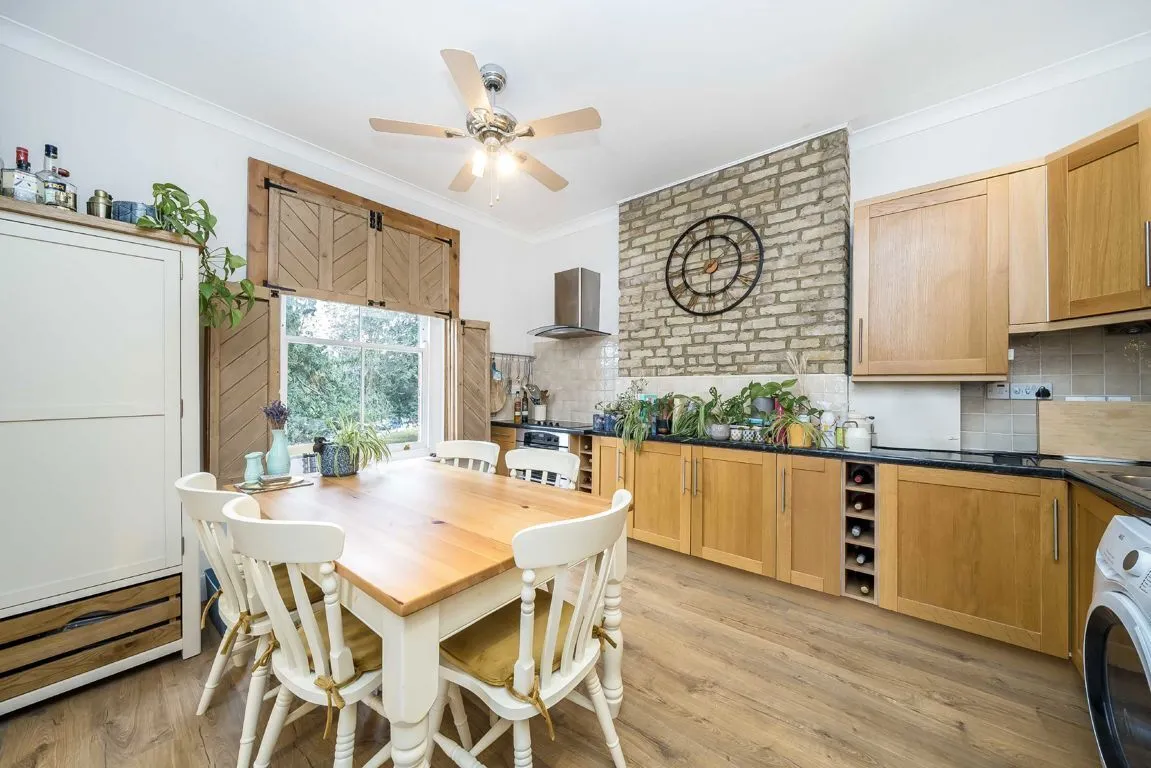 Kingston Road, TW11, photo 3