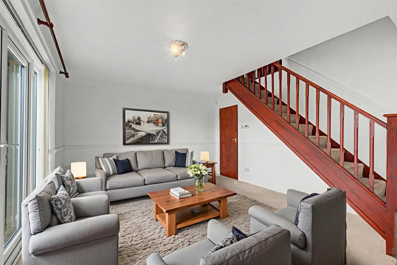 Holly Gardens, Thorneywood, NG3, photo 2