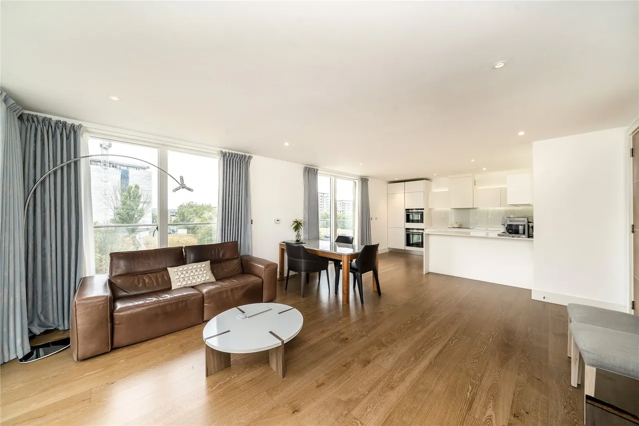 Tizzard Grove, Kidbrooke, SE3, photo 2