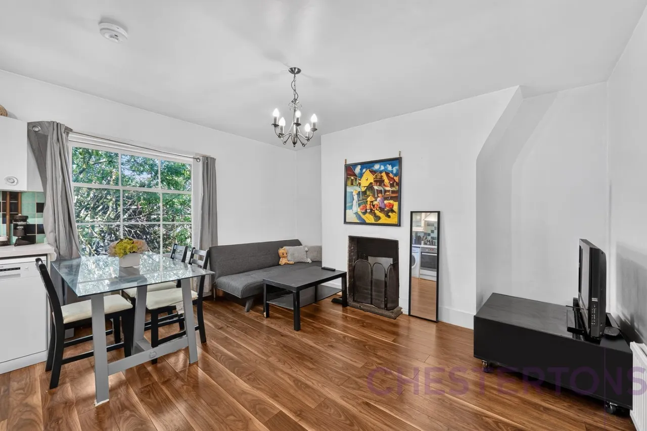 2 bed flat to rent, Shooters Hill Road, Blackheath, SE3