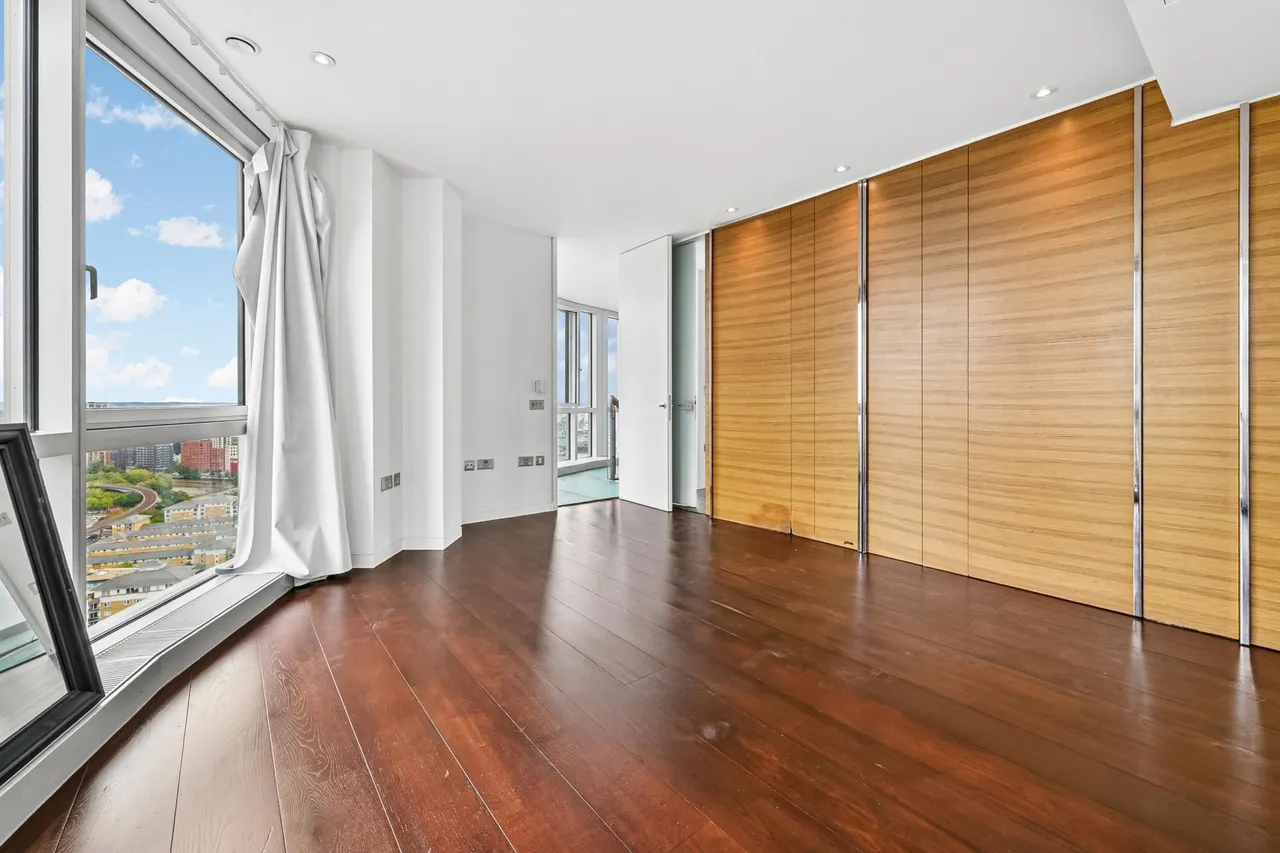 Fairmont Avenue, London, E14, photo 3