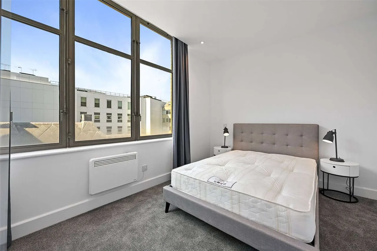 West Smithfield, London, EC1A, photo 4