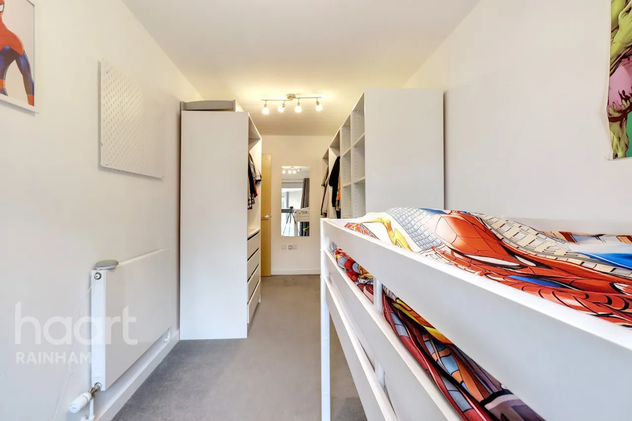 Broadis Way, Rainham, RM13, photo 9