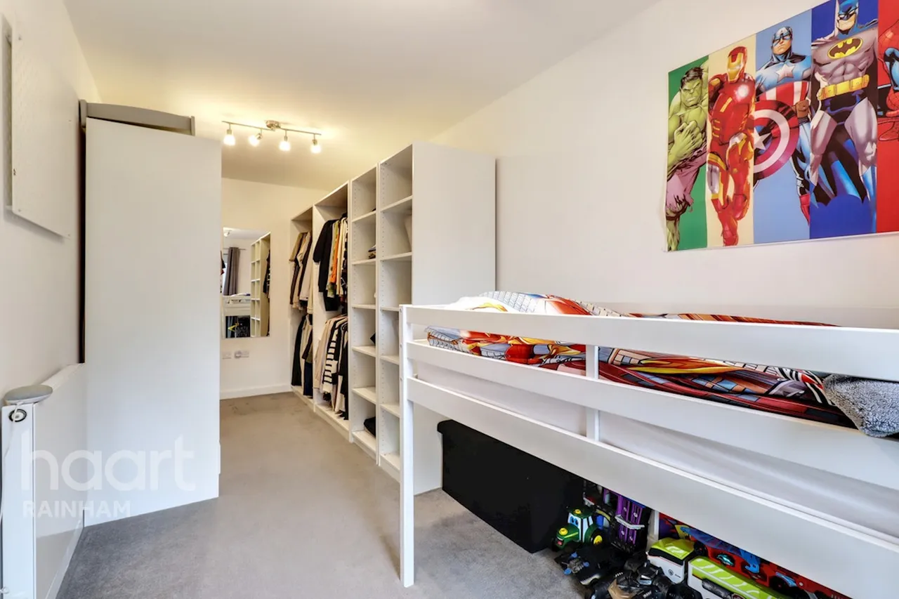 Broadis Way, Rainham, RM13, photo 8