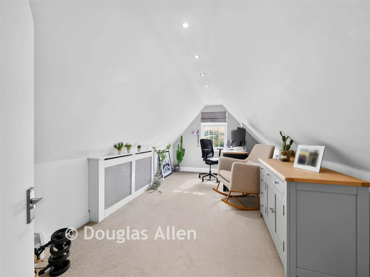 Brook Road, Epping, CM16, photo 8