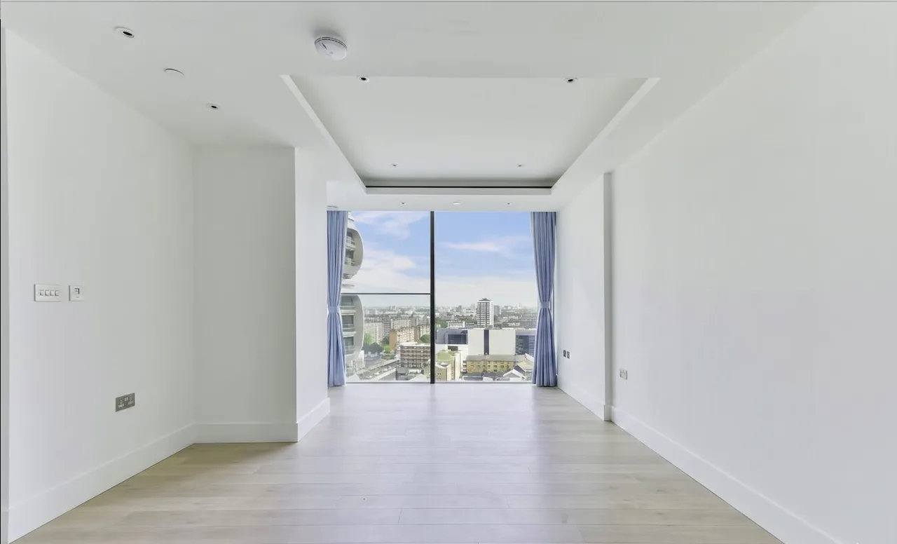 2 bed property for sale — Bollinder Place, Carrara Tower, EC1V