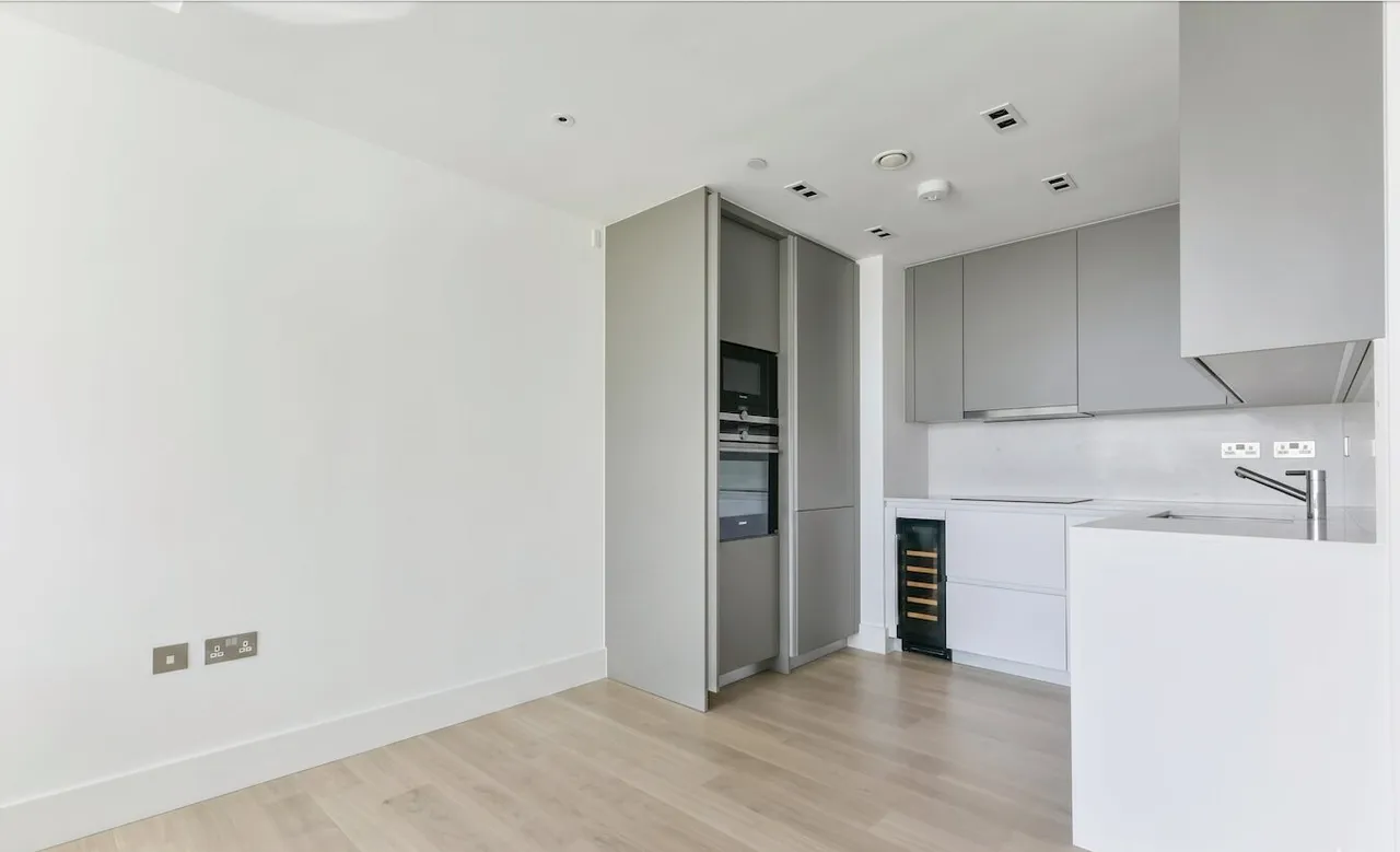Bollinder Place, Carrara Tower, EC1V, photo 2