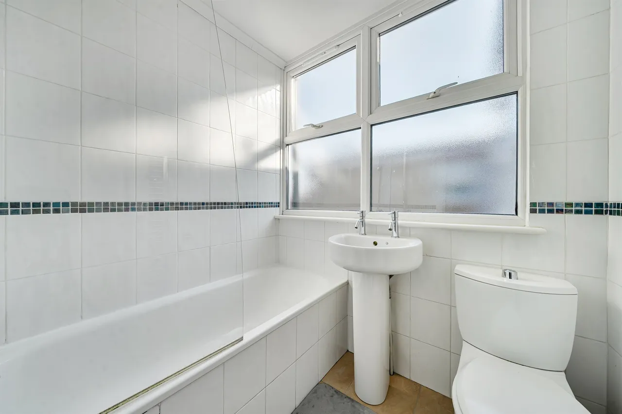 Kenilworth Road, London, W5, photo 8