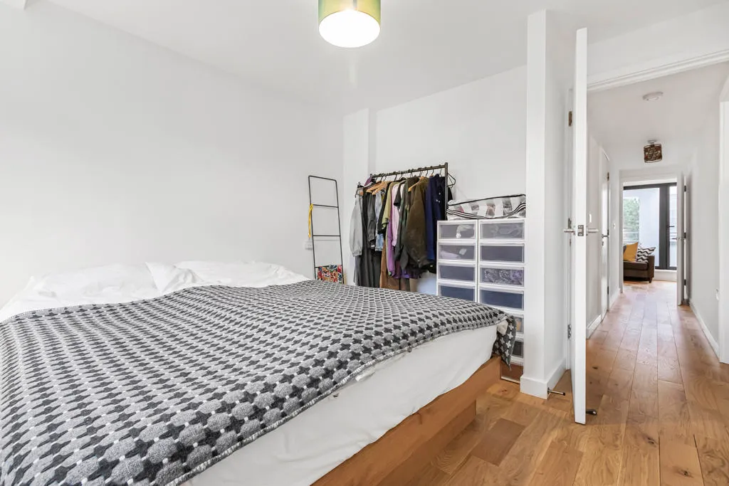 Gillett Place, London, N16, photo 17