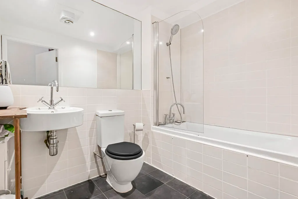 Gillett Place, London, N16, photo 16
