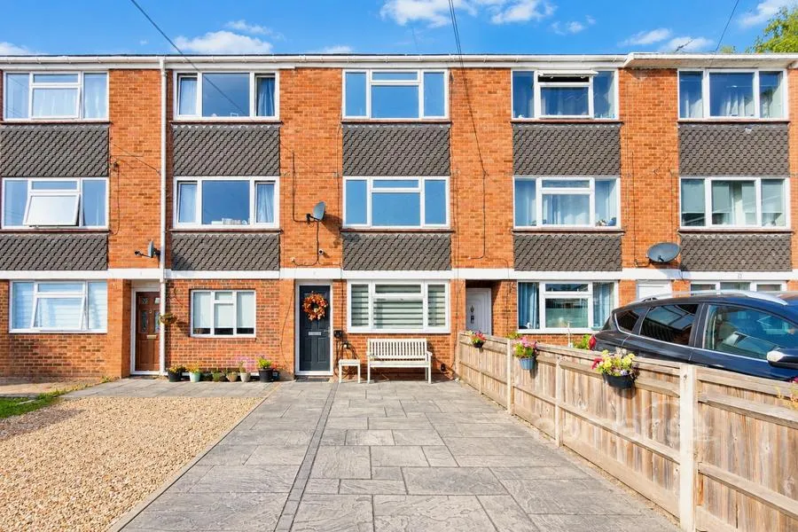 Warren Close, Sandhurst, GU47, photo 17