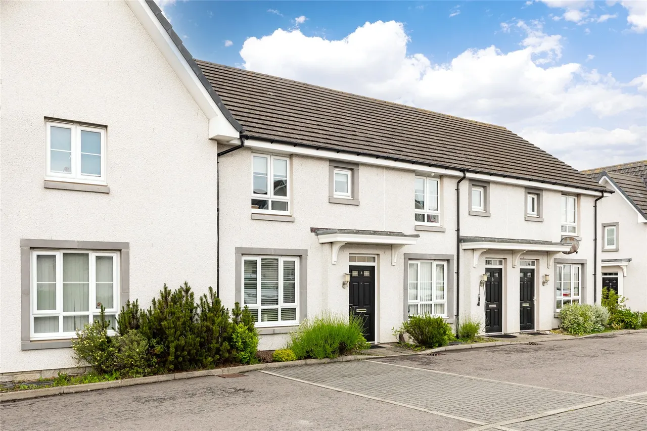 2 bed house for sale, Burnside Walk, Dyce, AB21