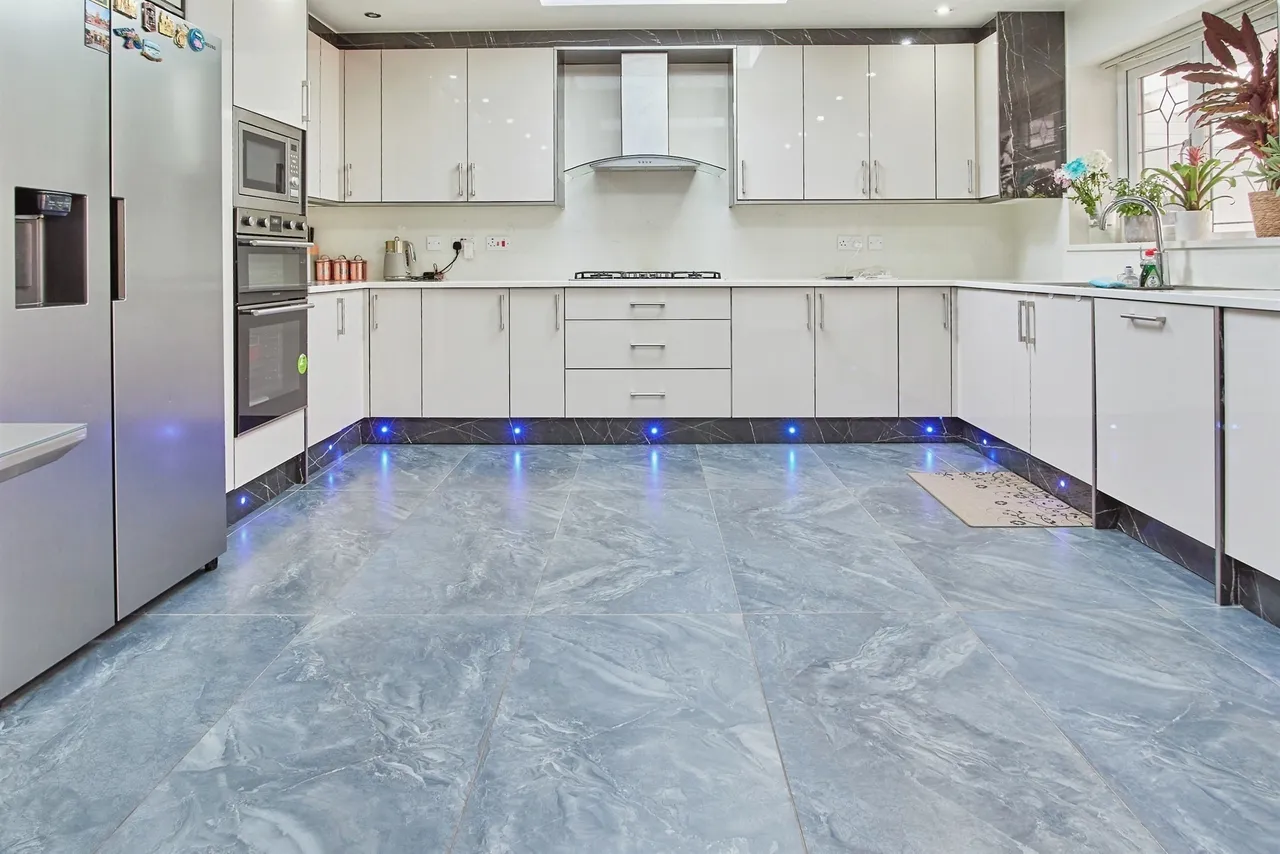 Devonshire Drive, West Bromwich, B71, photo 15