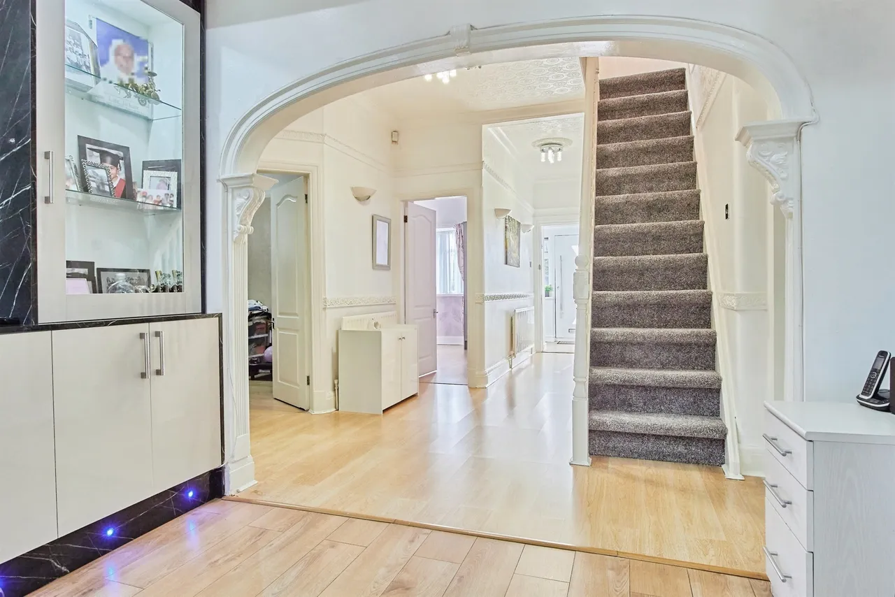Devonshire Drive, West Bromwich, B71, photo 13