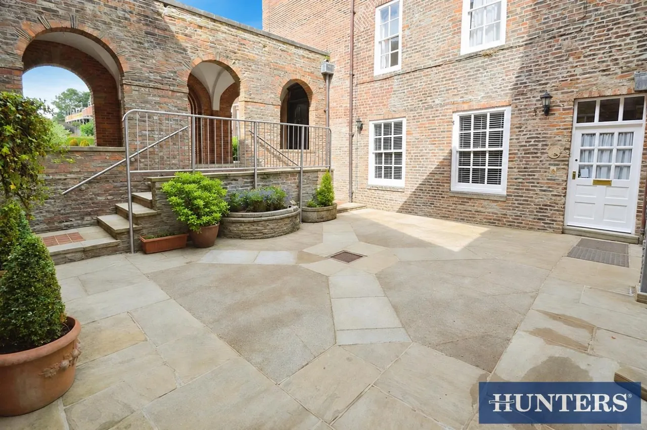 Hall Park Road, Hunmanby, YO14, photo 12