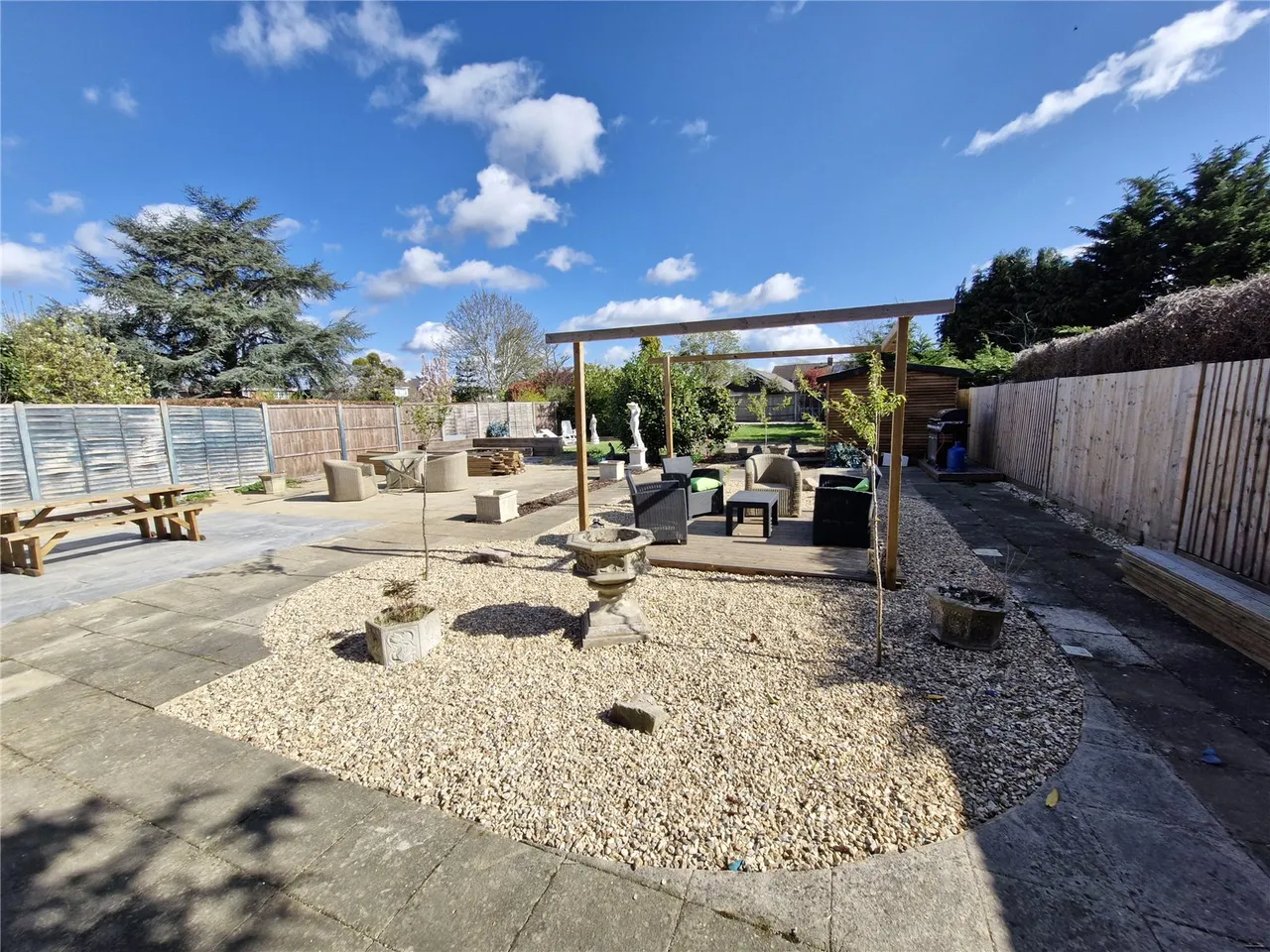 Coleford Bridge Road, Mytchett, Camberley, Surrey, GU16 6DZ, photo 5