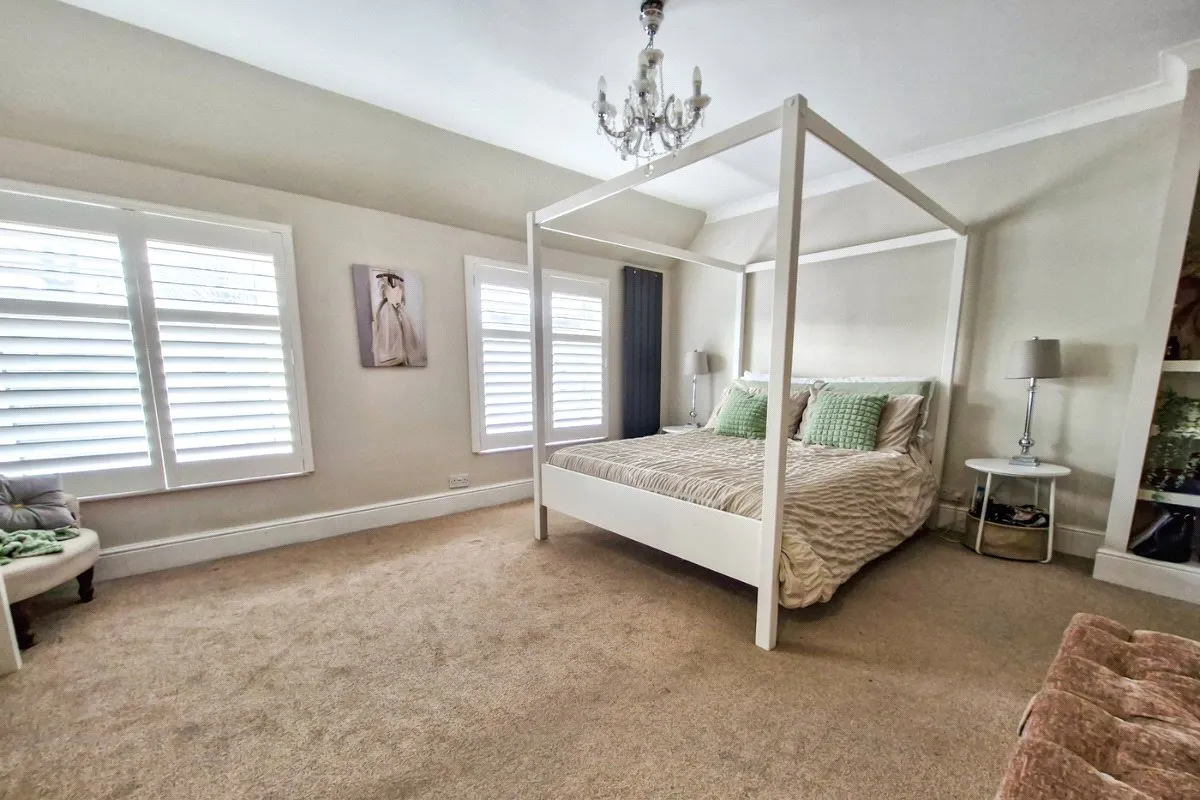 Coleford Bridge Road, Mytchett, Camberley, Surrey, GU16 6DZ, photo 8