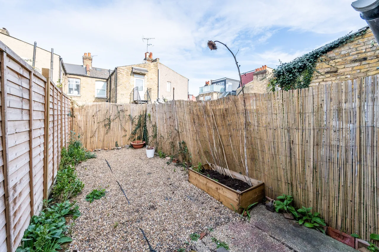 London, SW17, photo 11