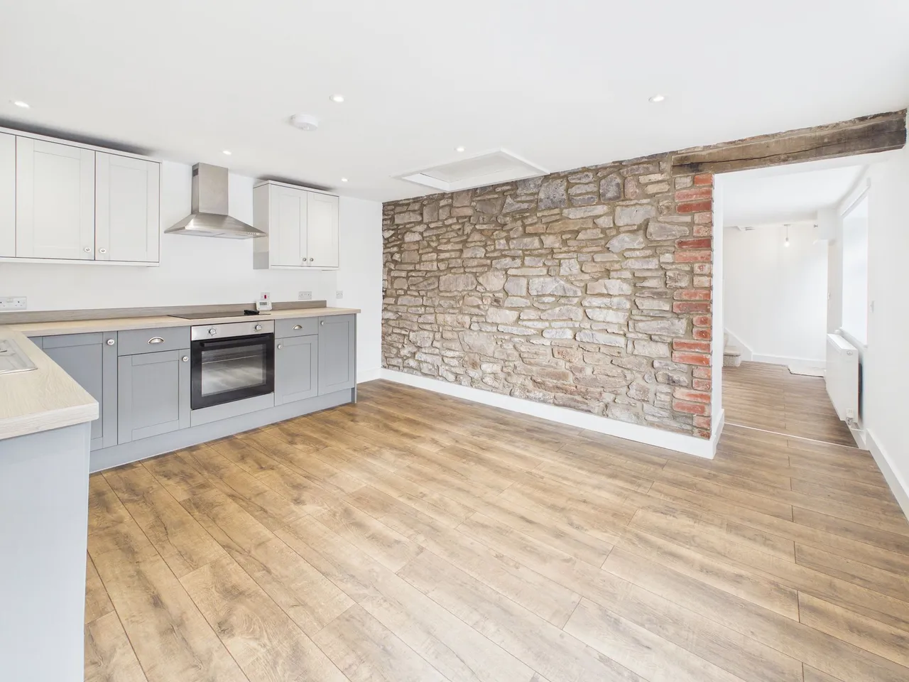 Hereford Road, Mardy, NP7, photo 3