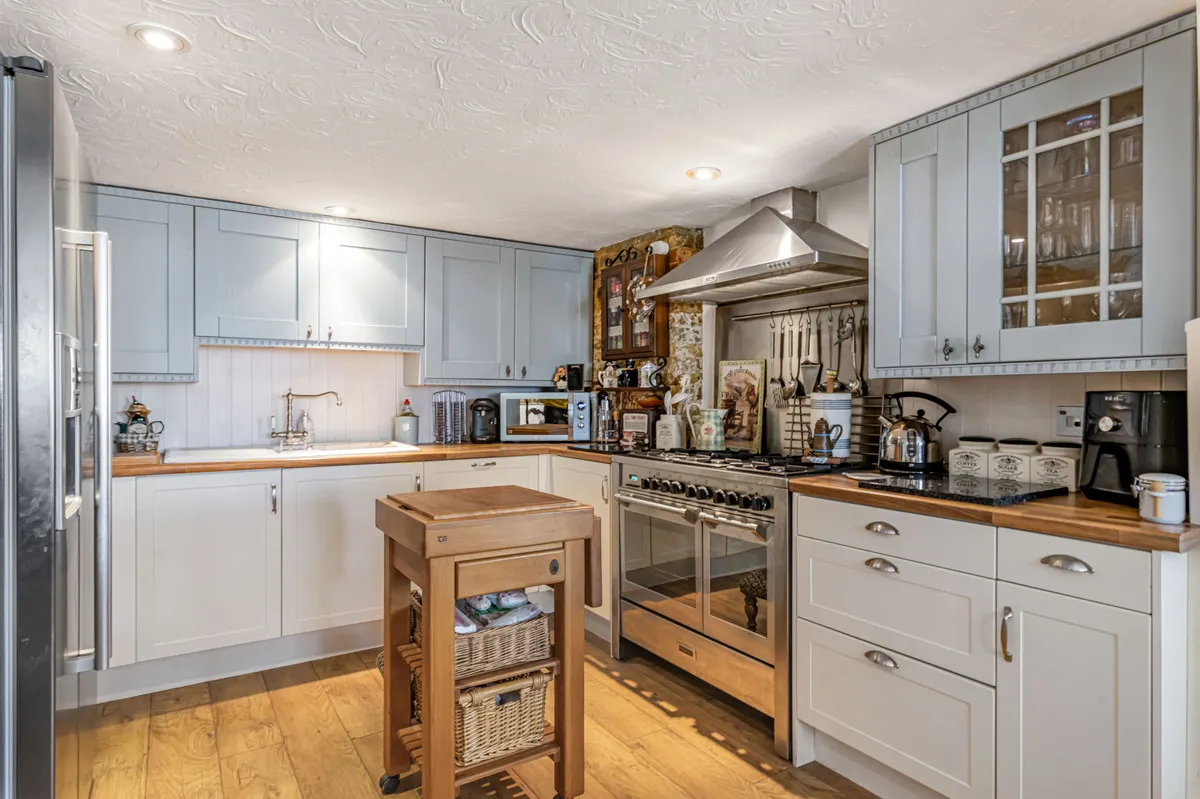 Keston, BR2 6DS, photo 2