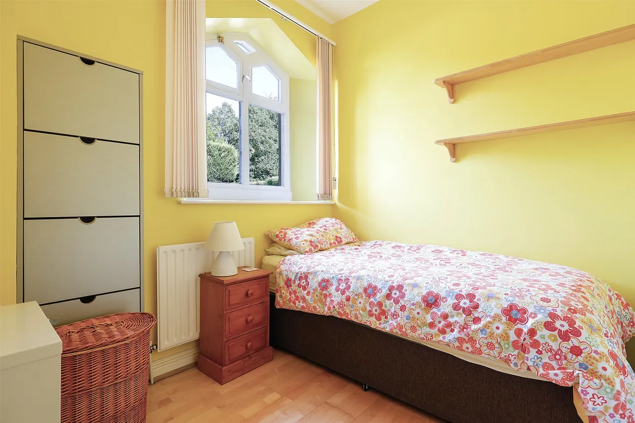 Warrenne Way, Reigate, RH2, photo 6