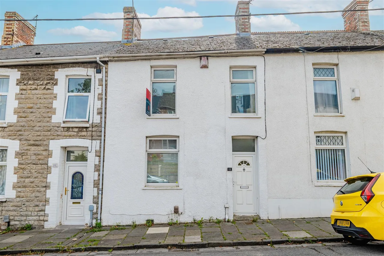 3 bed house for sale — Treharne Road, Barry, CF63 1QY