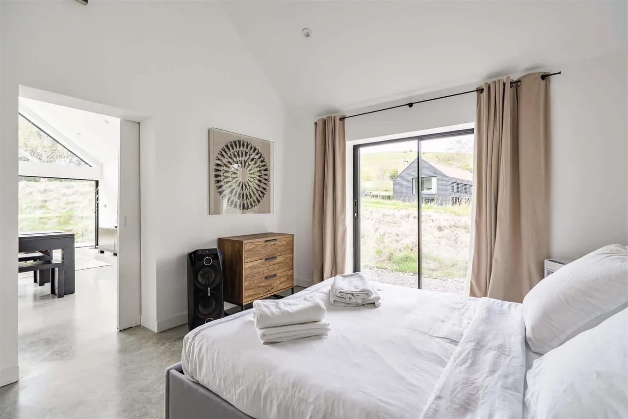 Bluehouse Lane, Saltwood, CT21, photo 15
