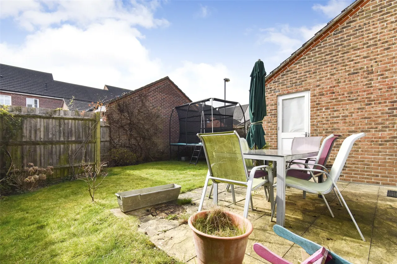 Woodland Walk, Aldershot, Hampshire, GU12 4FF, photo 13