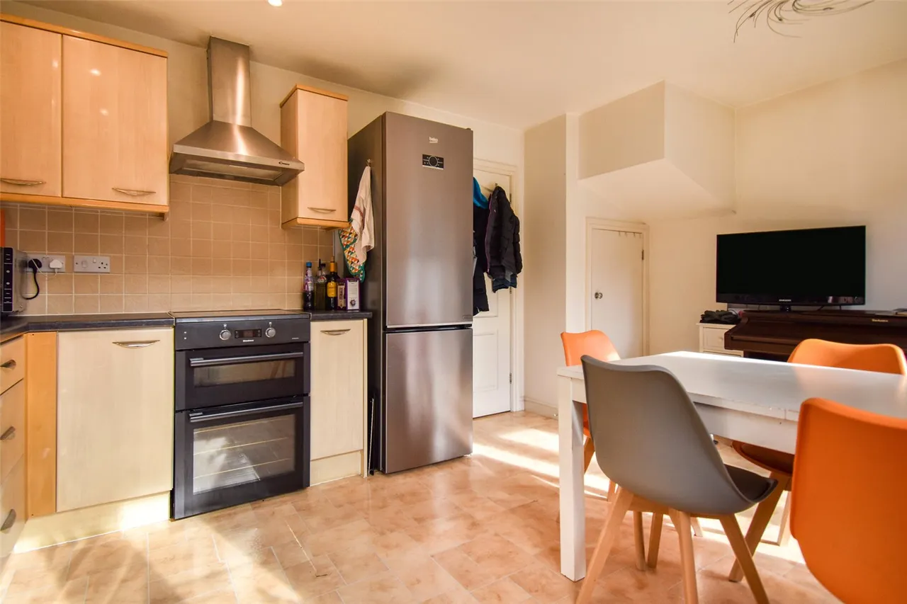 Woodland Walk, Aldershot, Hampshire, GU12 4FF, photo 5