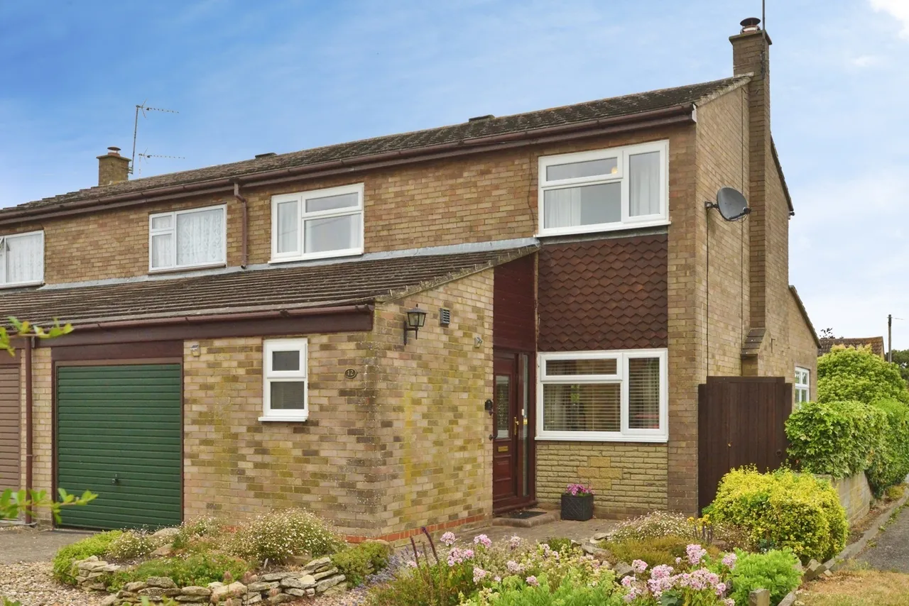 3 bed house for sale — Mays Way, Potterspury, Towcester, Northamptonshire, NN12