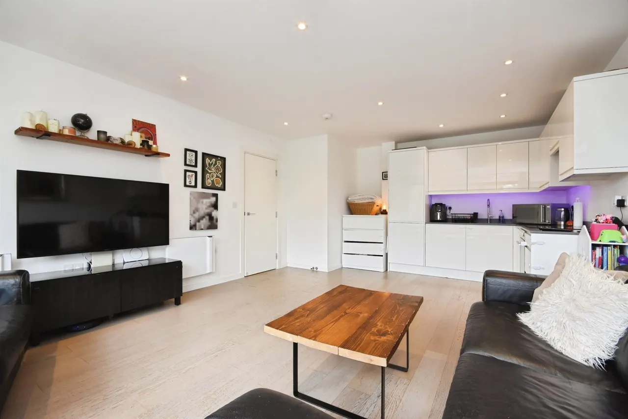 1 bed flat for sale — Hubert Road, BRENTWOOD