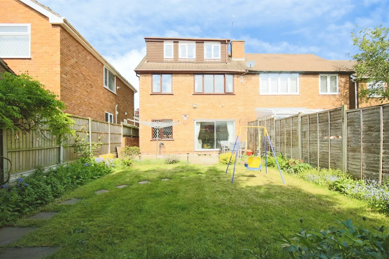 Browns Lane, Allesley, CV5, photo 14