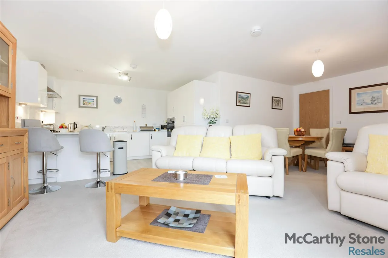 2 bed flat for sale, Bilton Road, Rugby, CV22