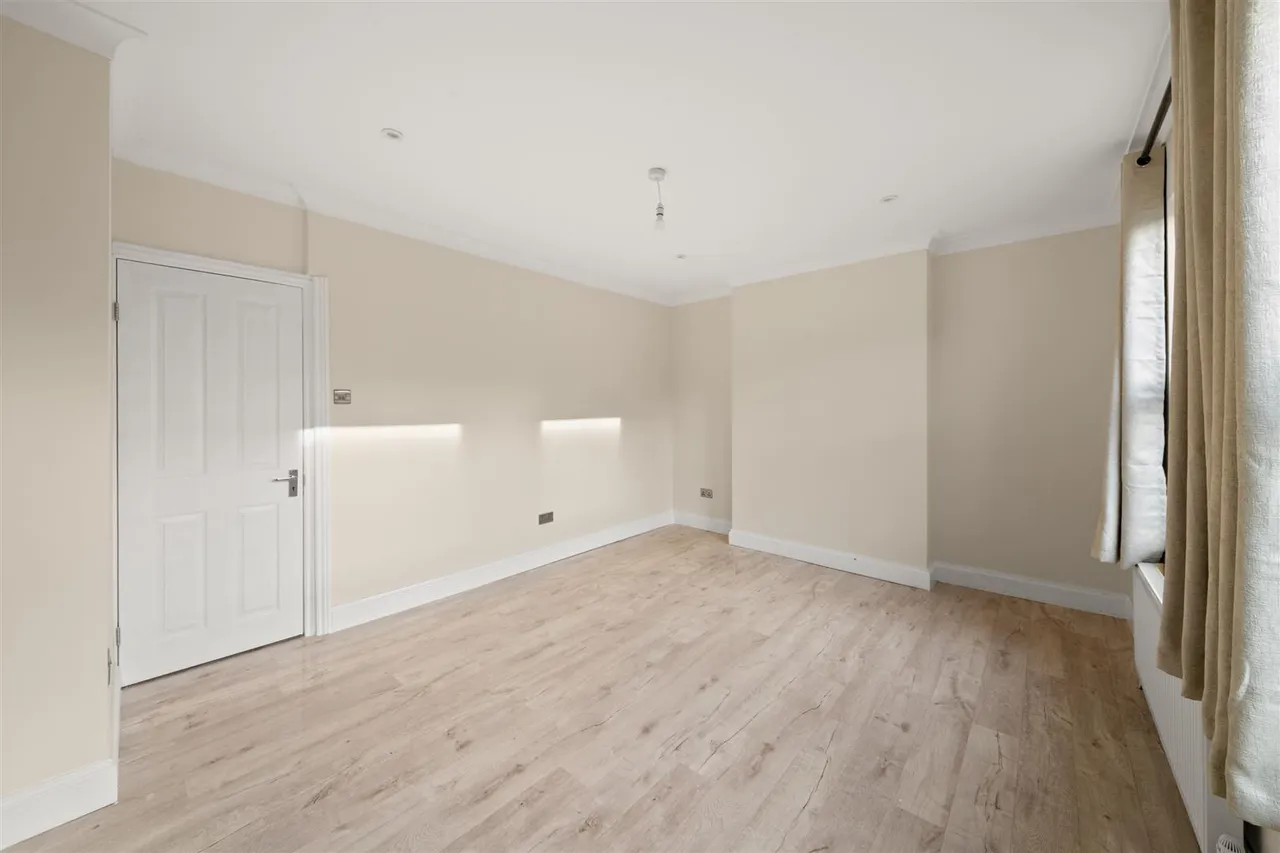 Cromwell Street, Hounslow, photo 14