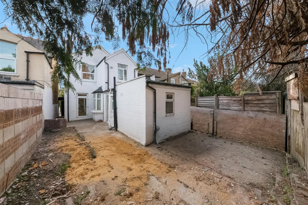 Cromwell Street, Hounslow, photo 12