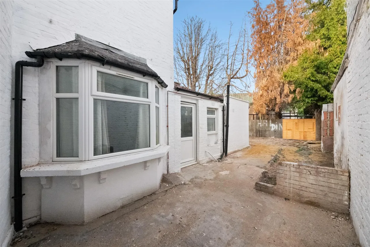 Cromwell Street, Hounslow, photo 11
