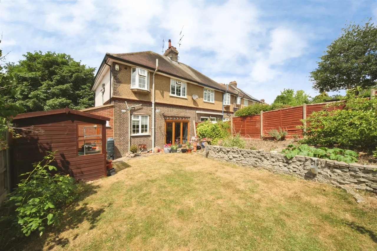 Crawley Green Road, Luton, LU2, photo 11