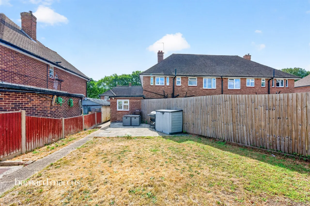 Collier Close, Epsom, KT19, photo 4