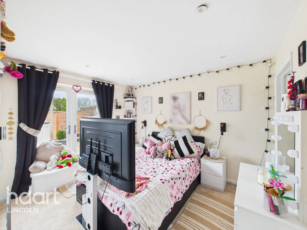 Bunkers Hill, Lincoln, LN2, photo 13