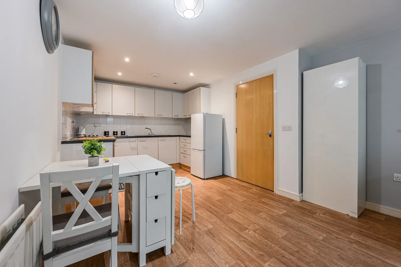 1 bed flat for sale, London, SE18