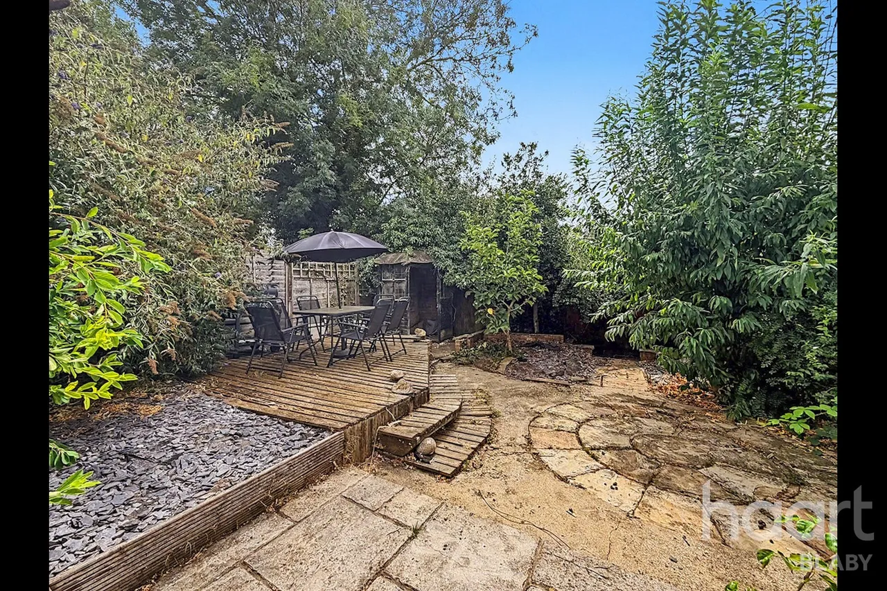 Barn Close, Wigston, LE18, photo 14