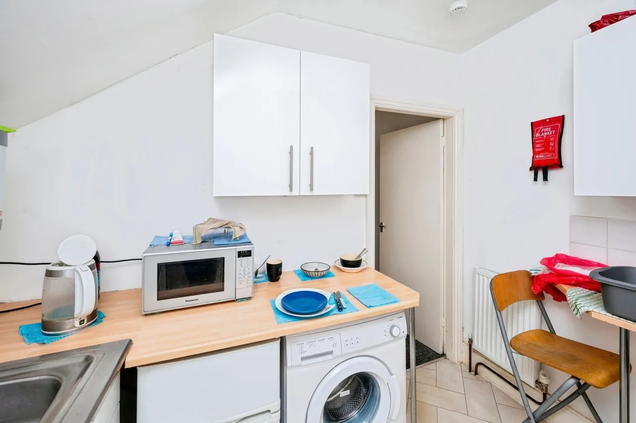 Bingham Road, Nottingham, Nottinghamshire, NG5, photo 6