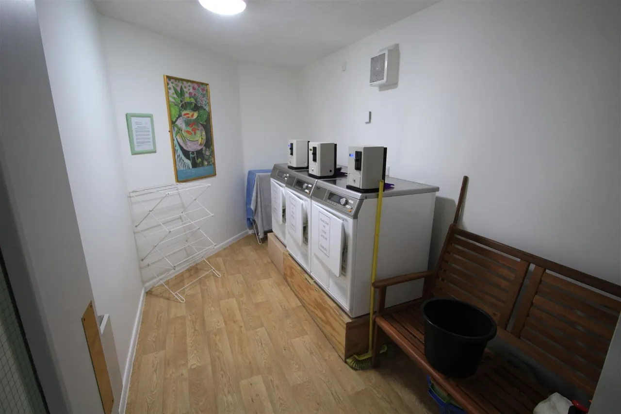 Furzehill Road, Borehamwood, WD6, photo 3