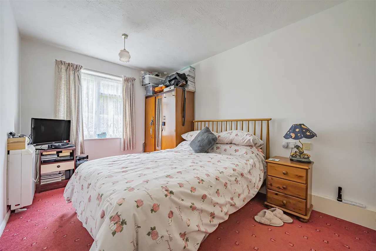 Furzehill Road, Borehamwood, WD6, photo 10
