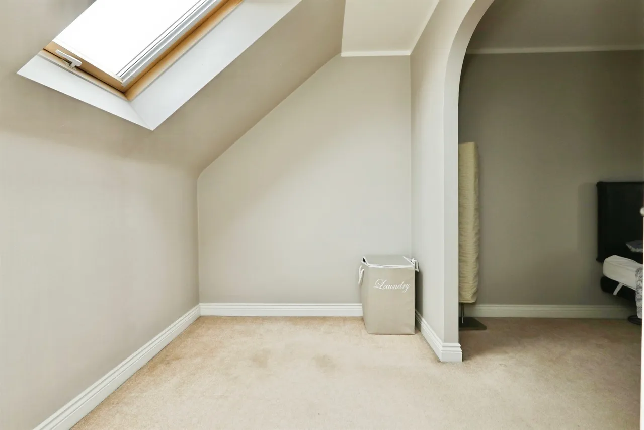 Samian Close, Worksop, photo 11