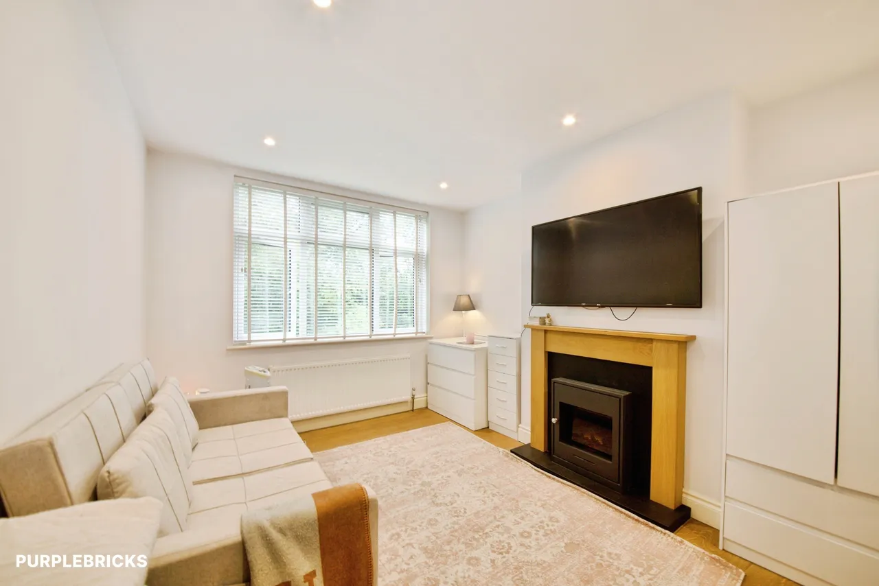1 bed flat for sale, Finchley Park, London, N12