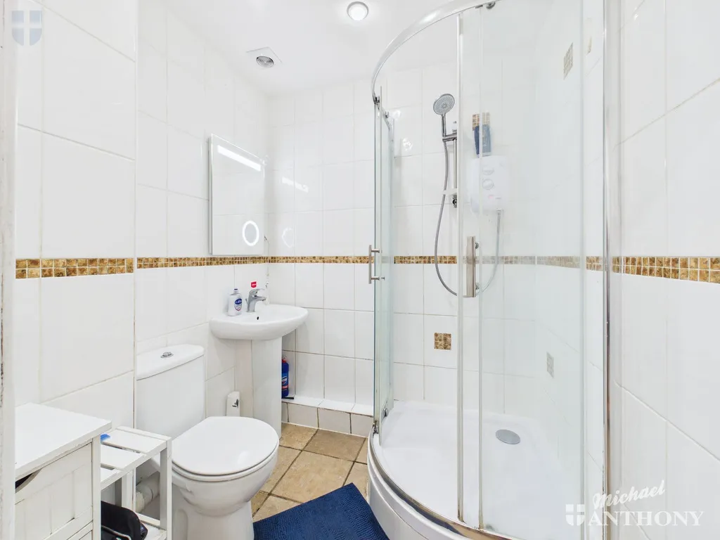 Flagstones, Aylesbury, 5 Granville Place, HP20 2JS, photo 5