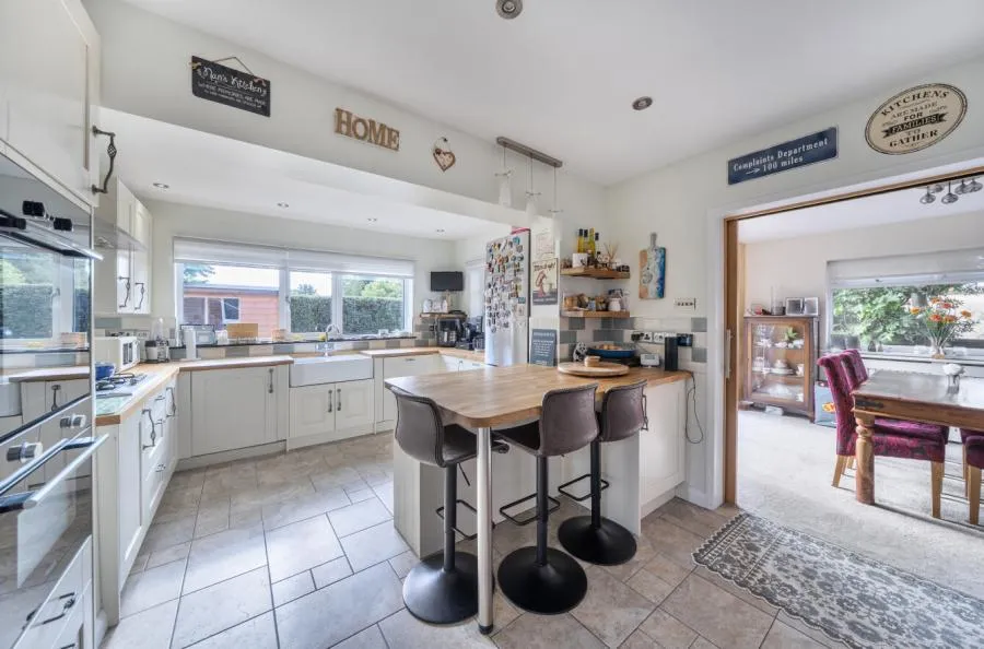 Dunstable Road, Caddington, LU1, photo 3
