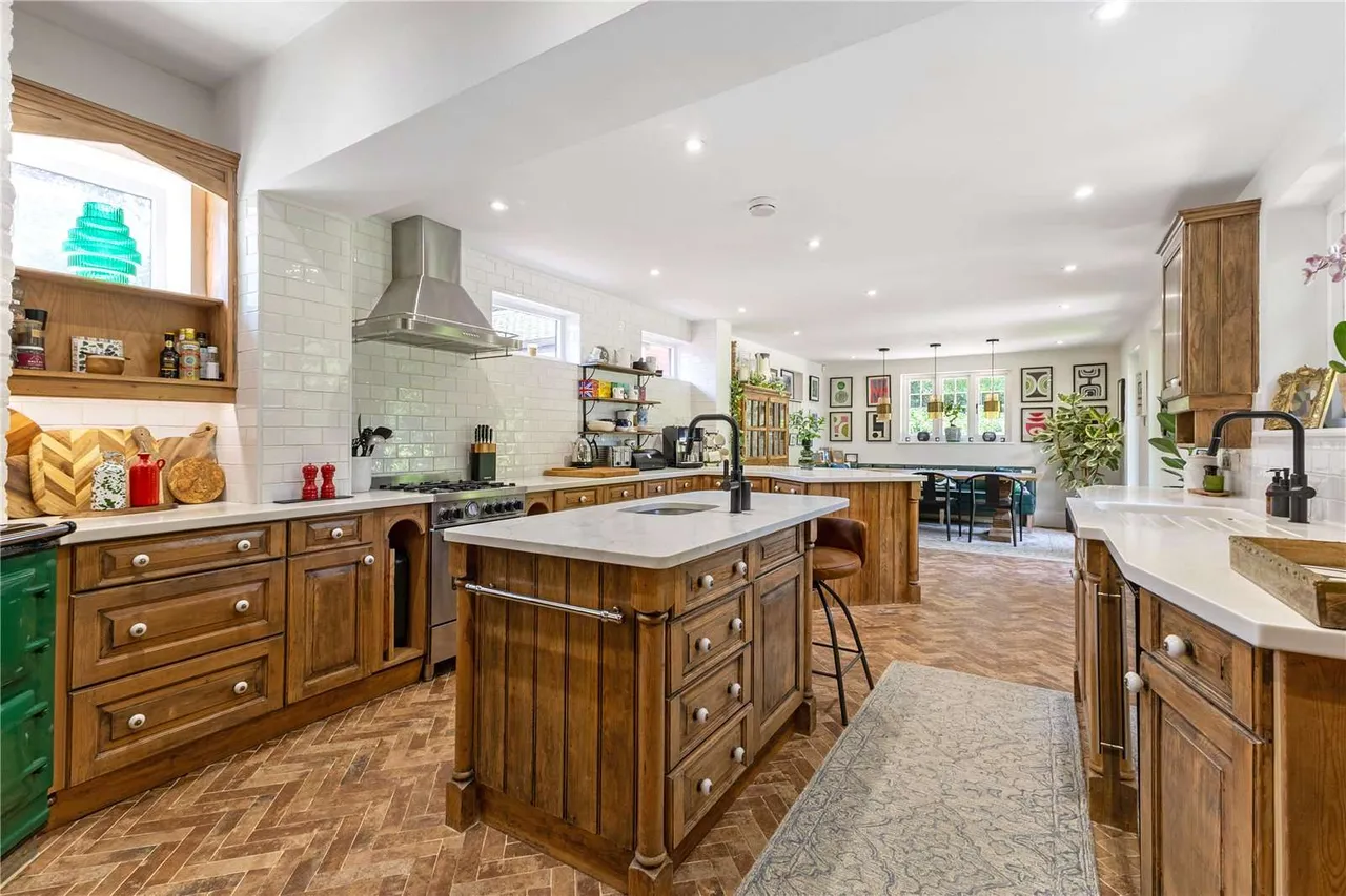 Windsor Lane, Little Kingshill, Great Missenden, Buckinghamshire, HP16 0DL, photo 6